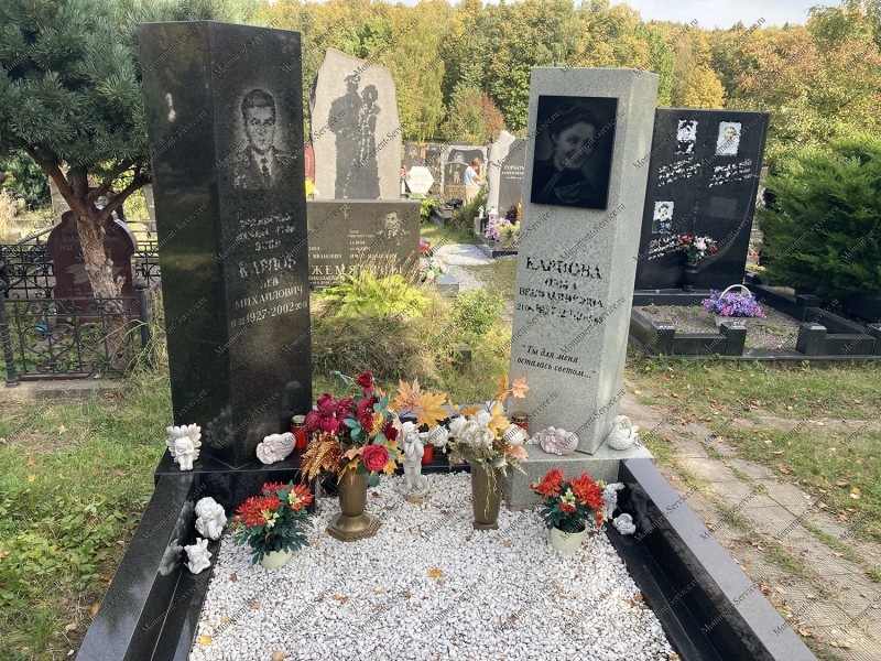 Памятники для семьи