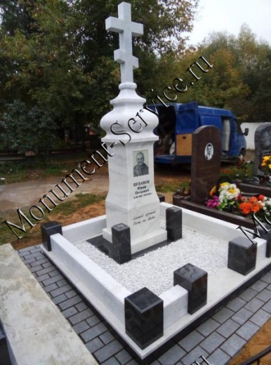 Памятник голгофа на могилу из мрамора