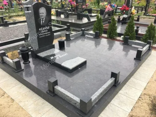 Красивый памятник на могилу