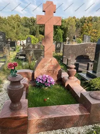 Памятники из гранита в форме креста Памятники из гранита в форме креста