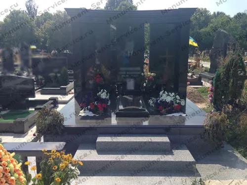 Памяник с Аркой на могилу