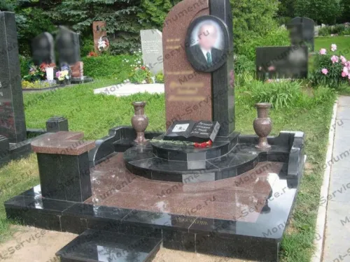 Памятник с книгой на могилу
