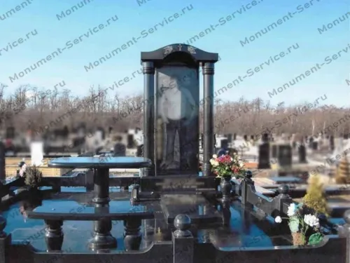 Памятники на могилу от Монумент Сервис