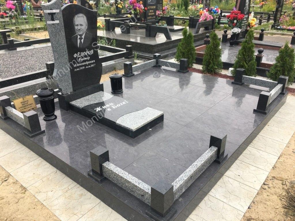 Памятник береза